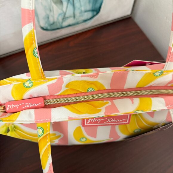 Betsey Johnson Banana Lunch Tote/Bag NWT - Picture 7 of 7